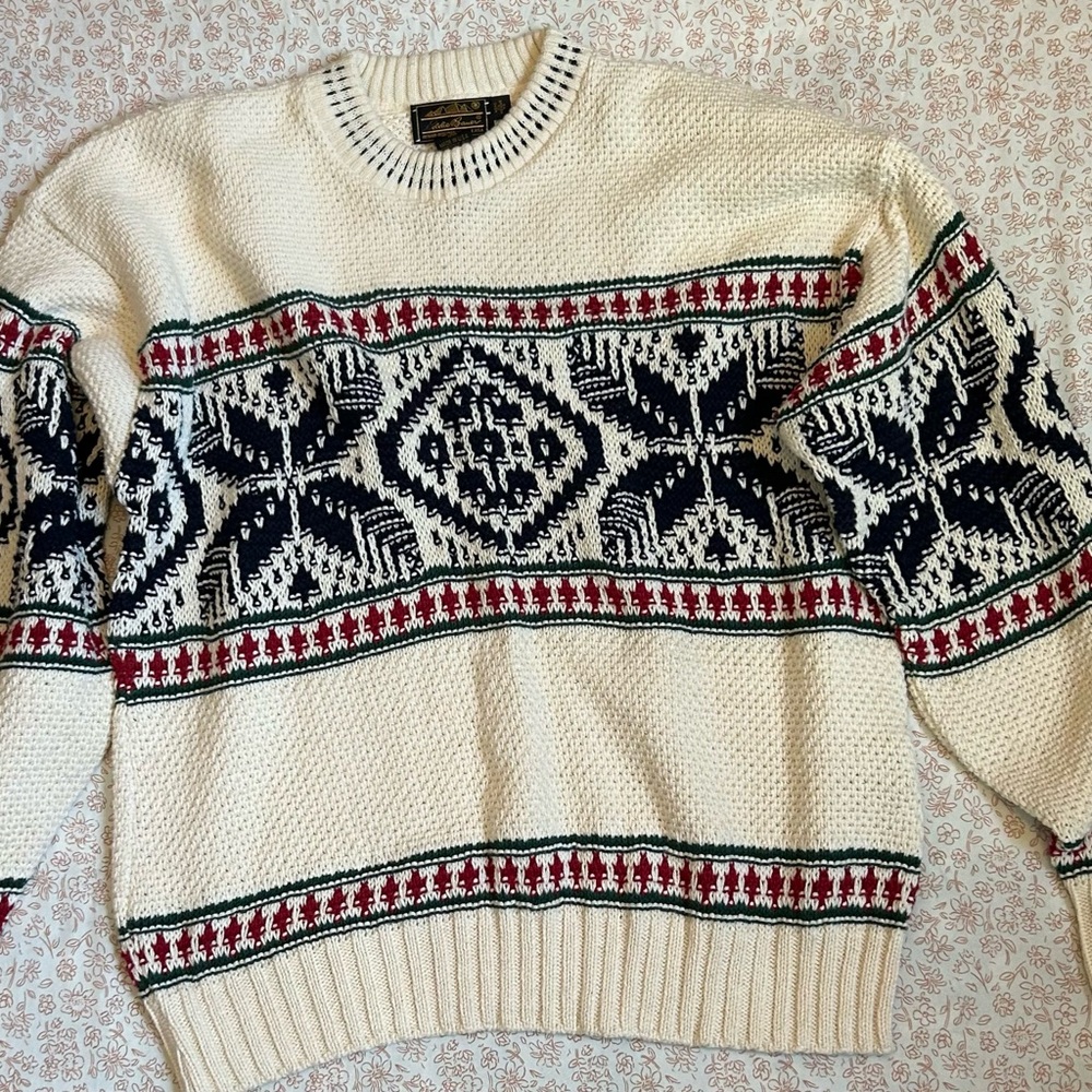 Eddie Bauer Men's Cream, Navy, and Red Snowflake Patterned Sweater